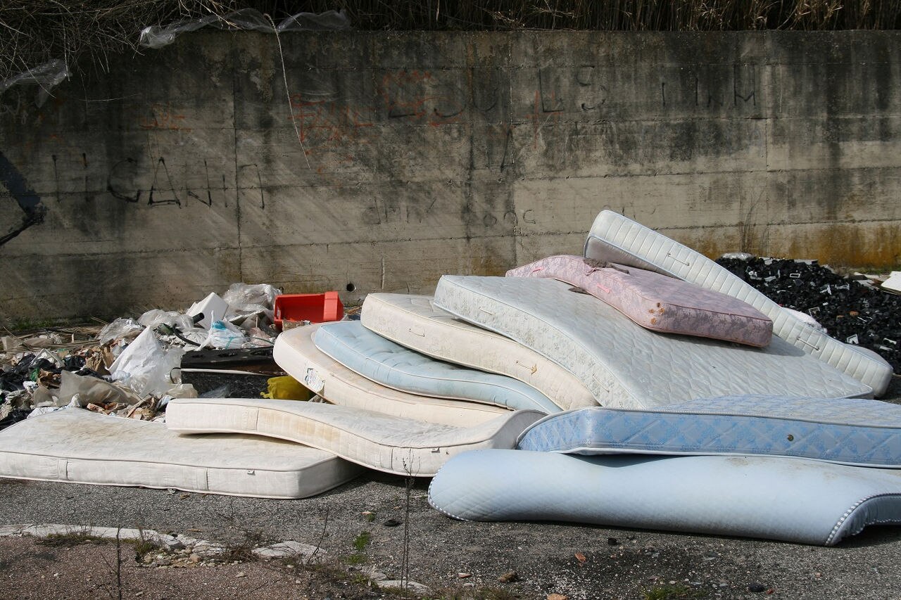 Materassi abbandonati